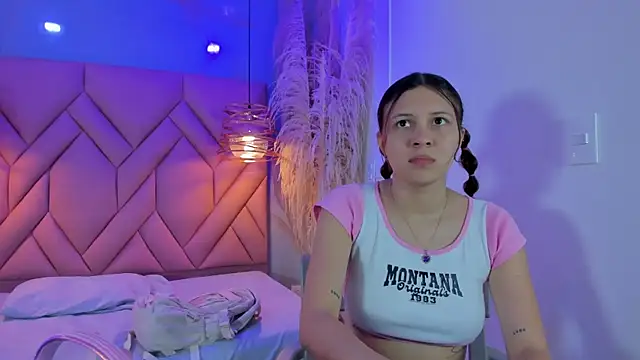 AngelaaCute  online show from 02.04.25