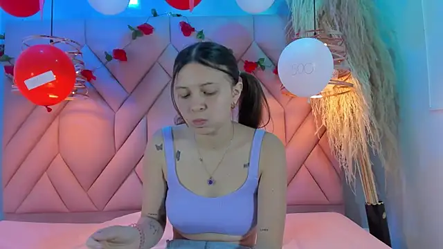 AngelaaCute  online show from 02.17.25