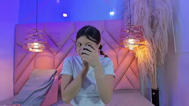 AngelaaCute  online show from 03.19.25