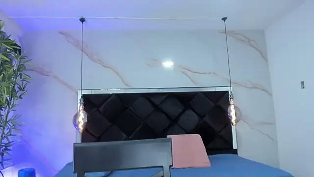 AngelaaCute  online show from 10.17.25