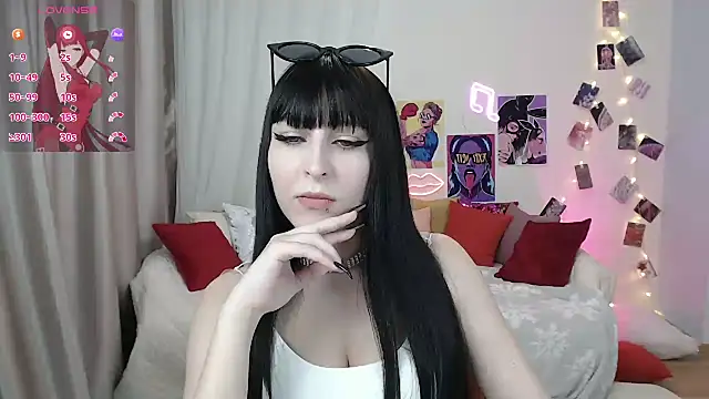 Snapshot of ElsaNeal chatting on 02.24.25 ElsaNeal online show from 02.24.25