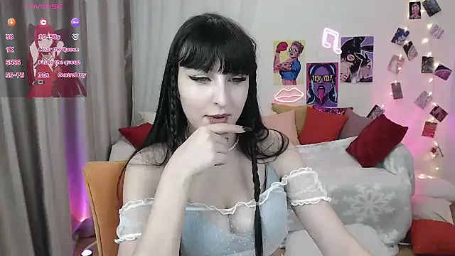 Snapshot of ElsaNeal chatting on 02.28.25 ElsaNeal online show from 02.28.25