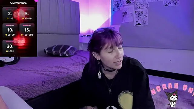 SukiFuyu  online show from 12.23.24