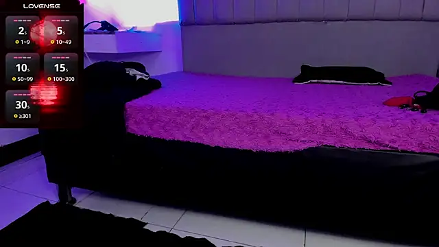 SukiFuyu  online show from 01.29.25