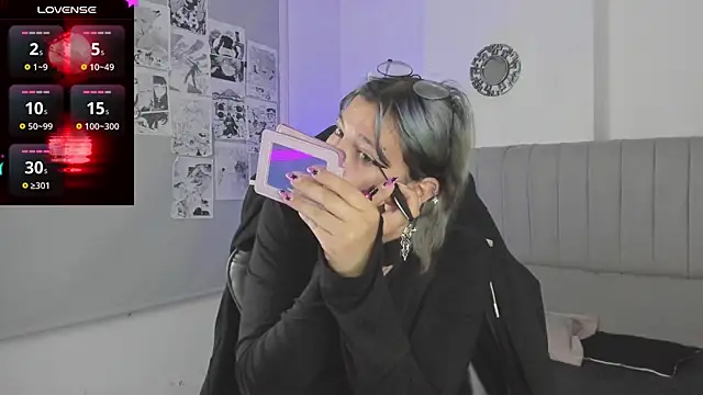 SukiFuyu  online show from 02.28.25