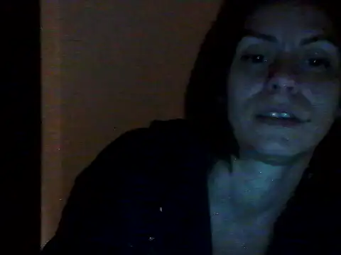 Snapshot of SweetAdela92 chatting on 10.27.25 SweetAdela92 online show from 10.27.25