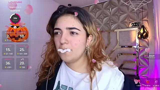 meraki fraise online show from 10.31.25