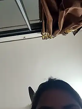 Snapshot of Hotmilfxox chatting on 02.01.25 Hotmilfxox online show from 02.01.25