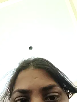 Snapshot of Hotmilfxox chatting on 04.05.26 Hotmilfxox online show from 04.05.26