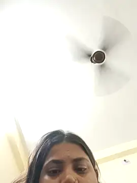 Snapshot of Hotmilfxox chatting on 04.09.26 Hotmilfxox online show from 04.09.26