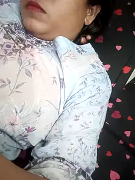 Snapshot of Desi_Best_Anal chatting on 01.22.25 Desi Best Anal online show from 01.22.25