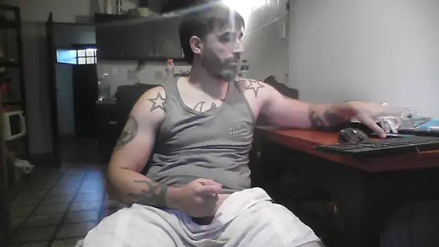 Snapshot of ozzypsico13 chatting on 11.13.25 ozzypsico13 online show from 11.13.25