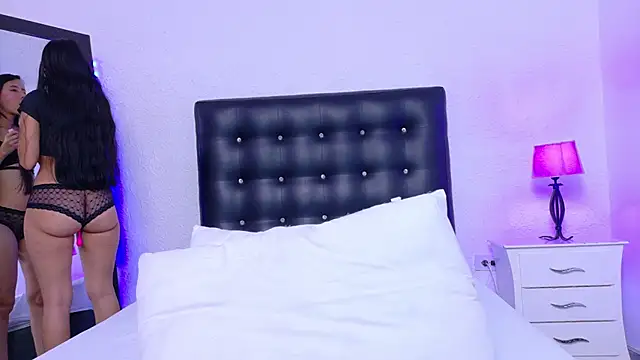 Skinny hottie18 online show from 10.20.25