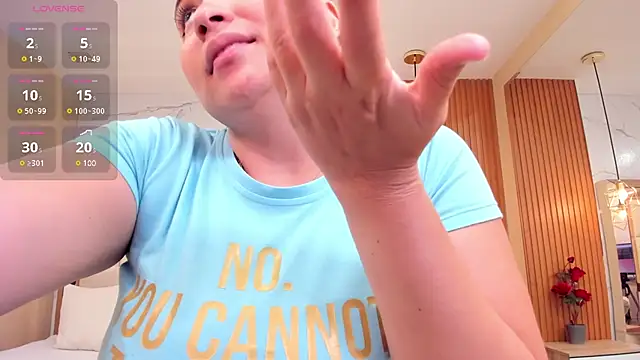 dulce santamaria online show from 12.04.24