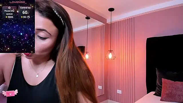 dulce santamaria online show from 12.17.24