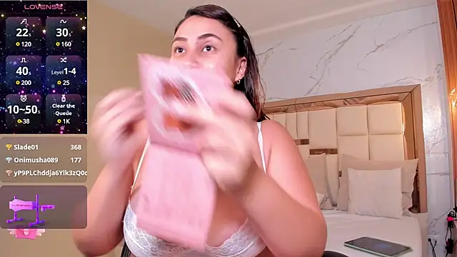 dulce santamaria online show from 01.01.25