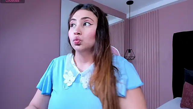 dulce santamaria online show from 01.07.25