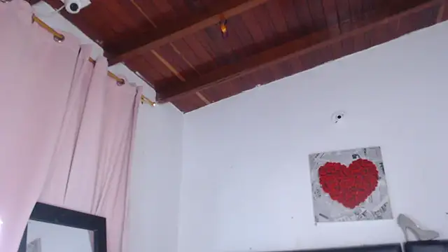 Amara Red online show from 11.19.25