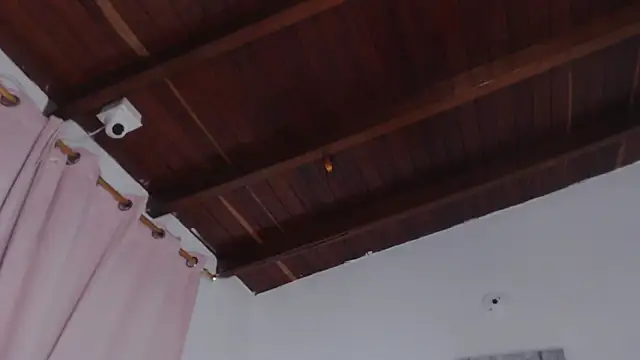 Amara Red online show from 12.22.25