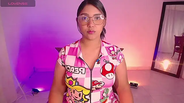 DIANEE 01 online show from 10.11.25