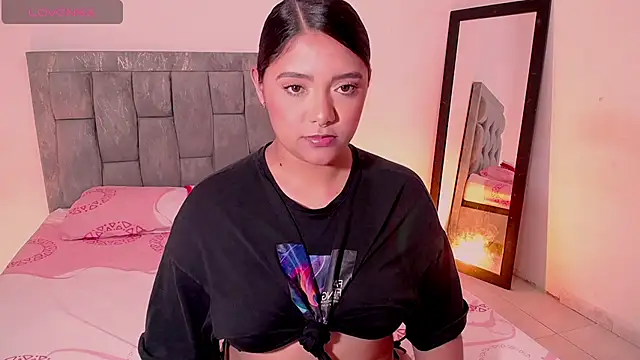 DIANEE 01 online show from 03.05.26