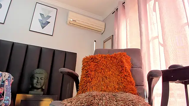 sexual diamond online show from 12.10.24