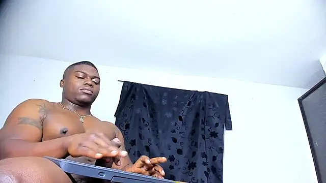 Snapshot of brant_garciabbc chatting on 01.15.25 brant garciabbc online show from 01.15.25