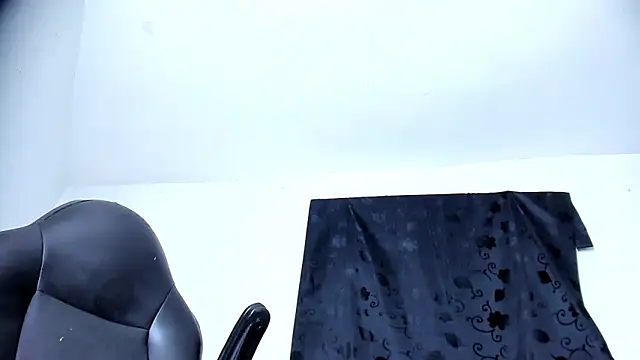 Snapshot of brant_garciabbc chatting on 01.30.25 brant garciabbc online show from 01.30.25