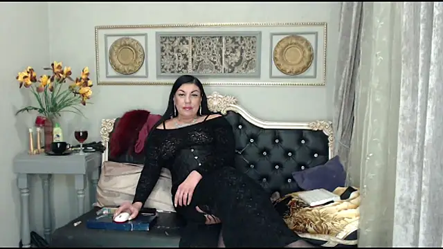 Snapshot of LadyMargoFontana chatting on 01.14.25 LadyMargoFontana online show from 01.14.25