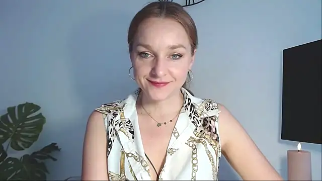 AliciaDesire online show from 03.12.26