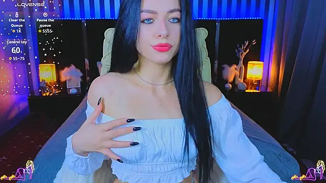 KitnissKiss online show from 11.22.25