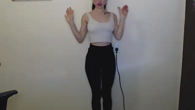 Snapshot of Cutesweetheart chatting on 01.05.25 Cutesweetheart online show from 01.05.25