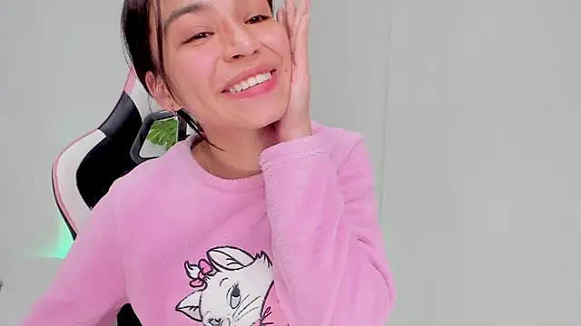 Adriennesexxx online show from 02.05.25