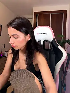 Adriennesexxx online show from 01.18.26