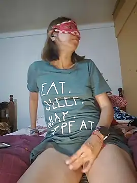 Lunababymylove online show from 01.05.25