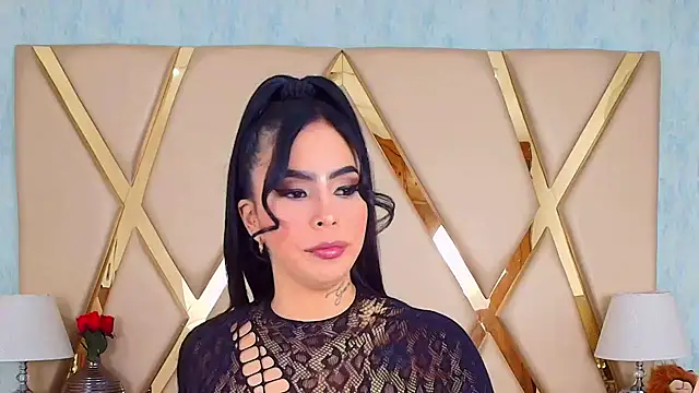 GiahDaniels online show from 02.12.25