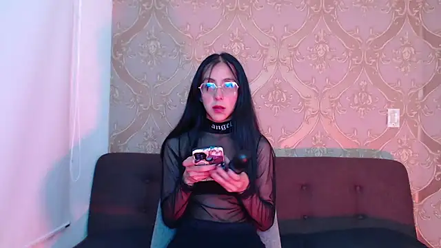 Snapshot of ling_ling24 chatting on 01.08.25 ling ling24 online show from 01.08.25