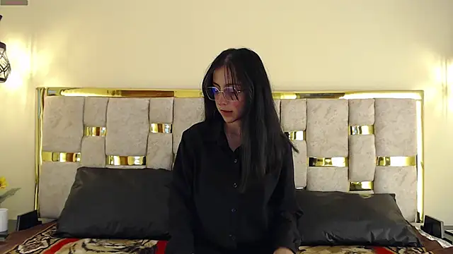 Snapshot of ling_ling24 chatting on 01.28.25 ling ling24 online show from 01.28.25