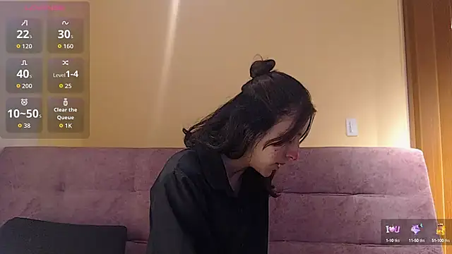 Snapshot of ling_ling24 chatting on 10.03.25 ling ling24 online show from 10.03.25