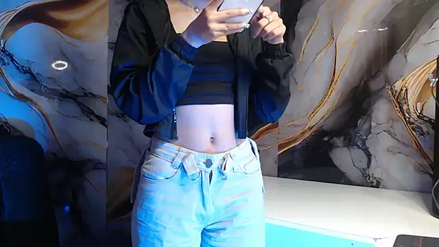 Snapshot of ling_ling24 chatting on 10.04.25 ling ling24 online show from 10.04.25