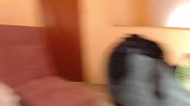 Snapshot of ling_ling24 chatting on 10.13.25 ling ling24 online show from 10.13.25