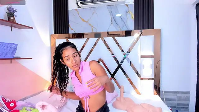 Snapshot of amberr_sweett69 chatting on 01.30.25 amberr sweett69 online show from 01.30.25