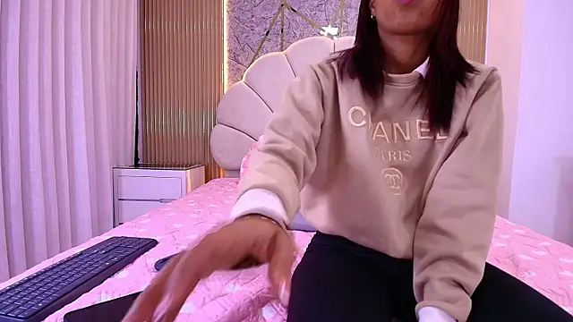 nata luna online show from 11.09.25