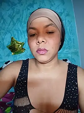 Snapshot of DIORA_Latina chatting on 06.25.26 DIORA Latina online show from 06.25.26