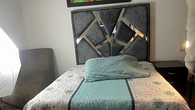 Vahiolet smith online show from 10.31.25