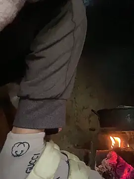 Asianmombigasss online show from 12.18.25