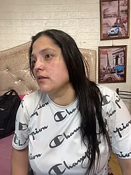 KataleyaStiward online show from 10.18.25