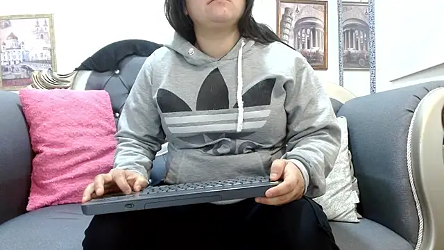 KataleyaStiward online show from 07.01.26