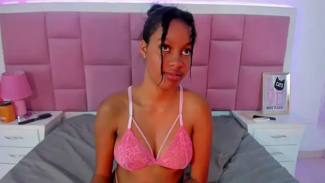 StormiHills online show from 02.07.25