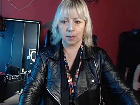 KLOE PIELL online show from 02.25.26